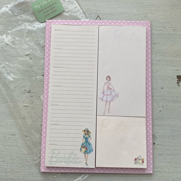 2010 Barbie Notepad, Sticky Notes, To Do Pad Magnetic Back - Picture 1 of 9
